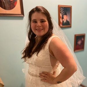 Meet your Posher, Jewell